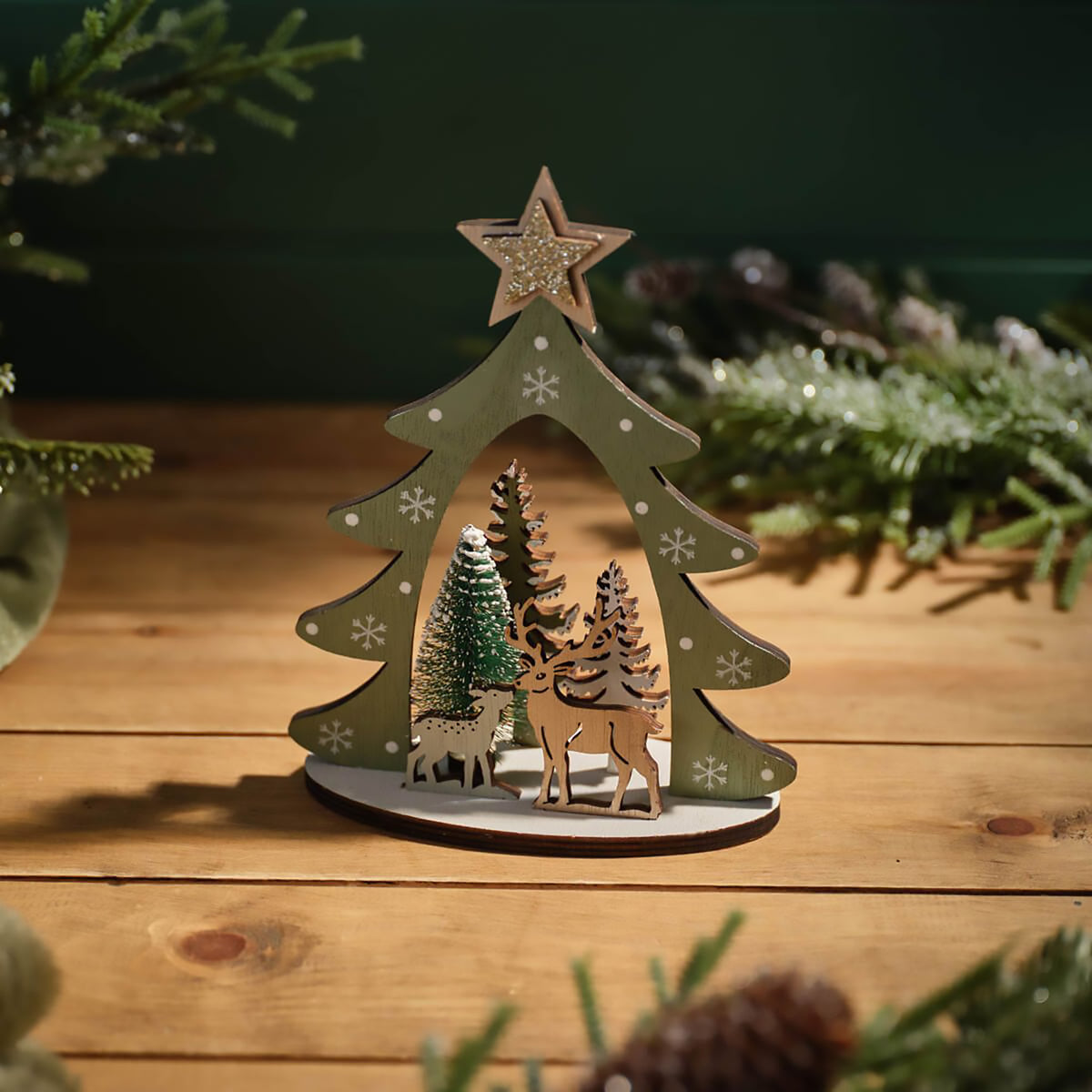 Christmas Decoration | Evergreen Tree Woodland Scene