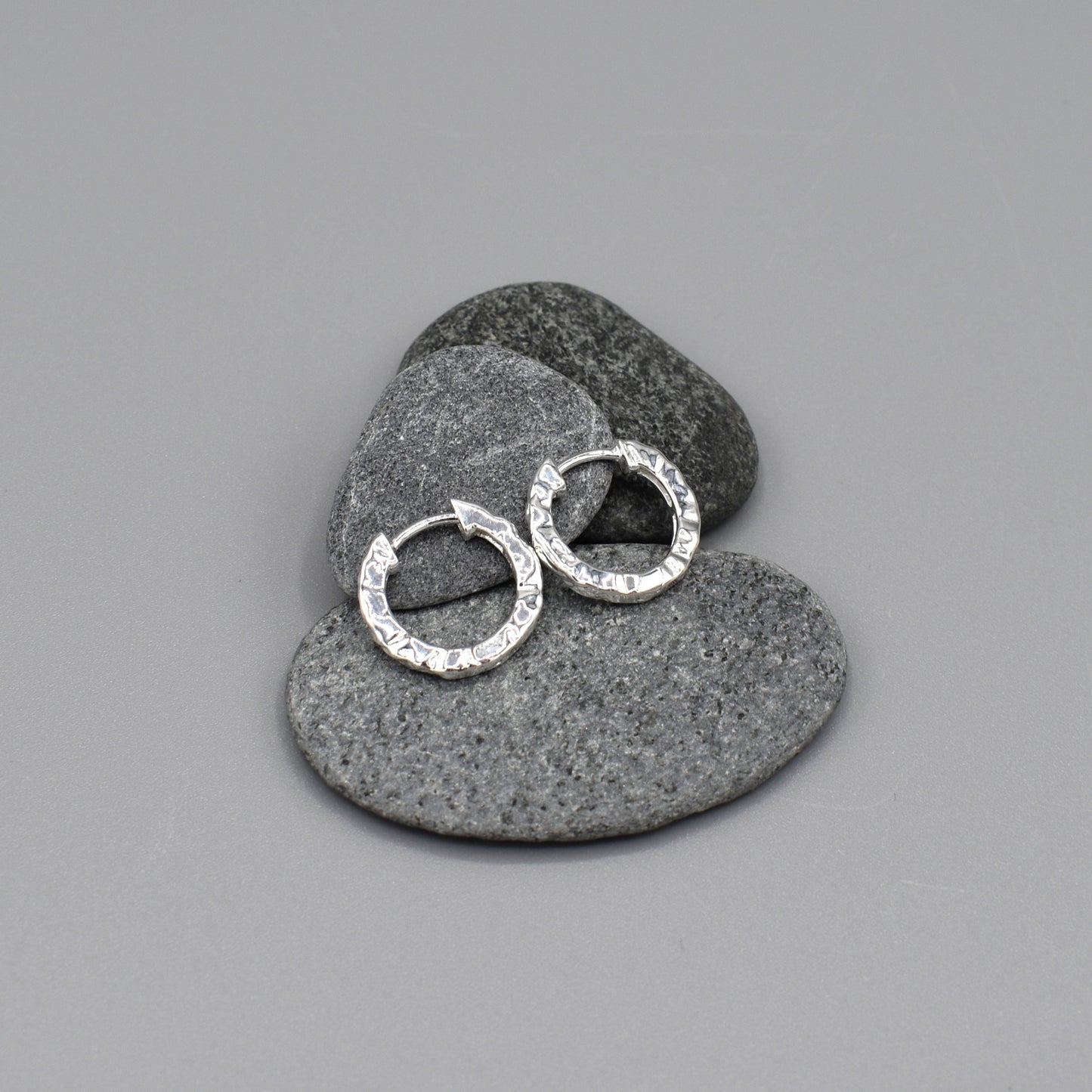 Med Silver Hammered Hoop | Earrings