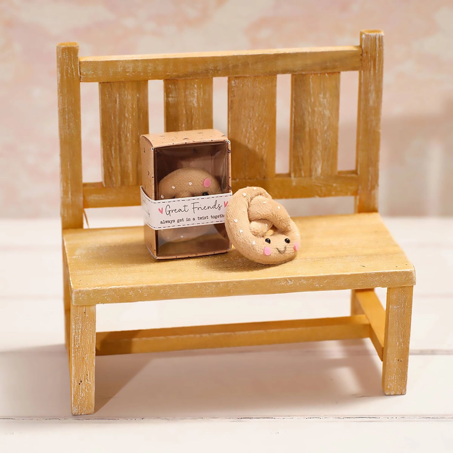 Tiny World Keepsake | Pretzel