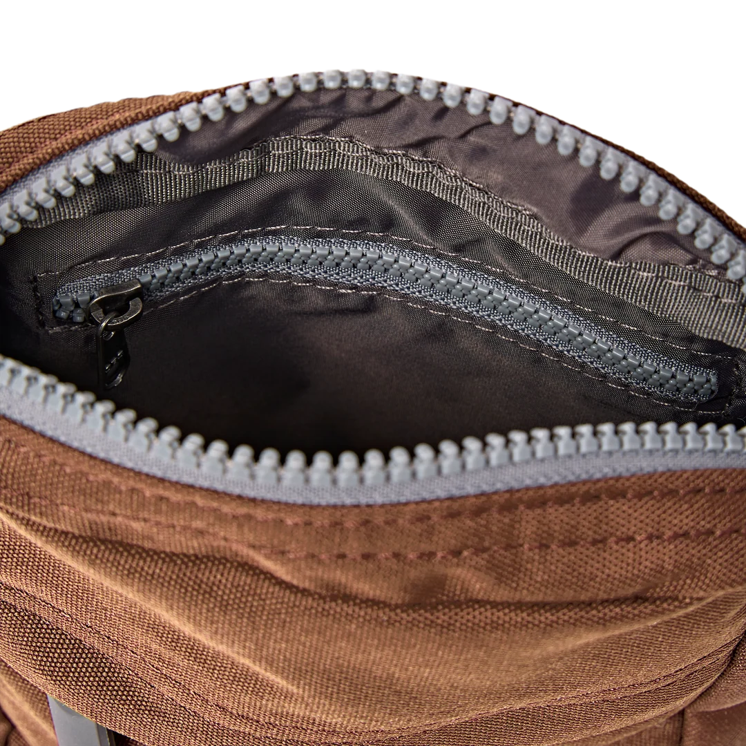 Bond Crossbody Bag in Cinnamon