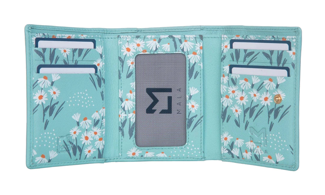 Shiloh Tri-Fold Compact Purse in Green