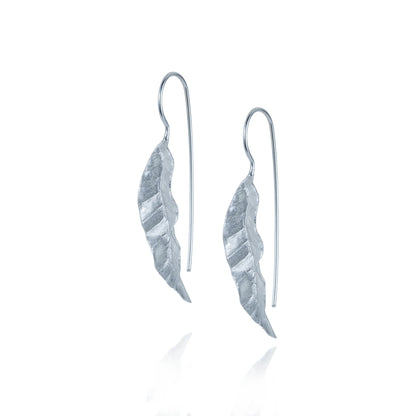 Silver satin banana leaf shaped threader earrings