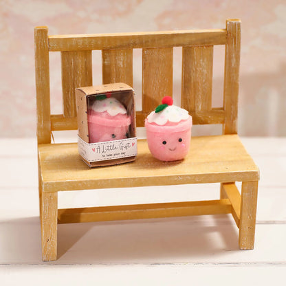 Tiny World Keepsake | Cupcake