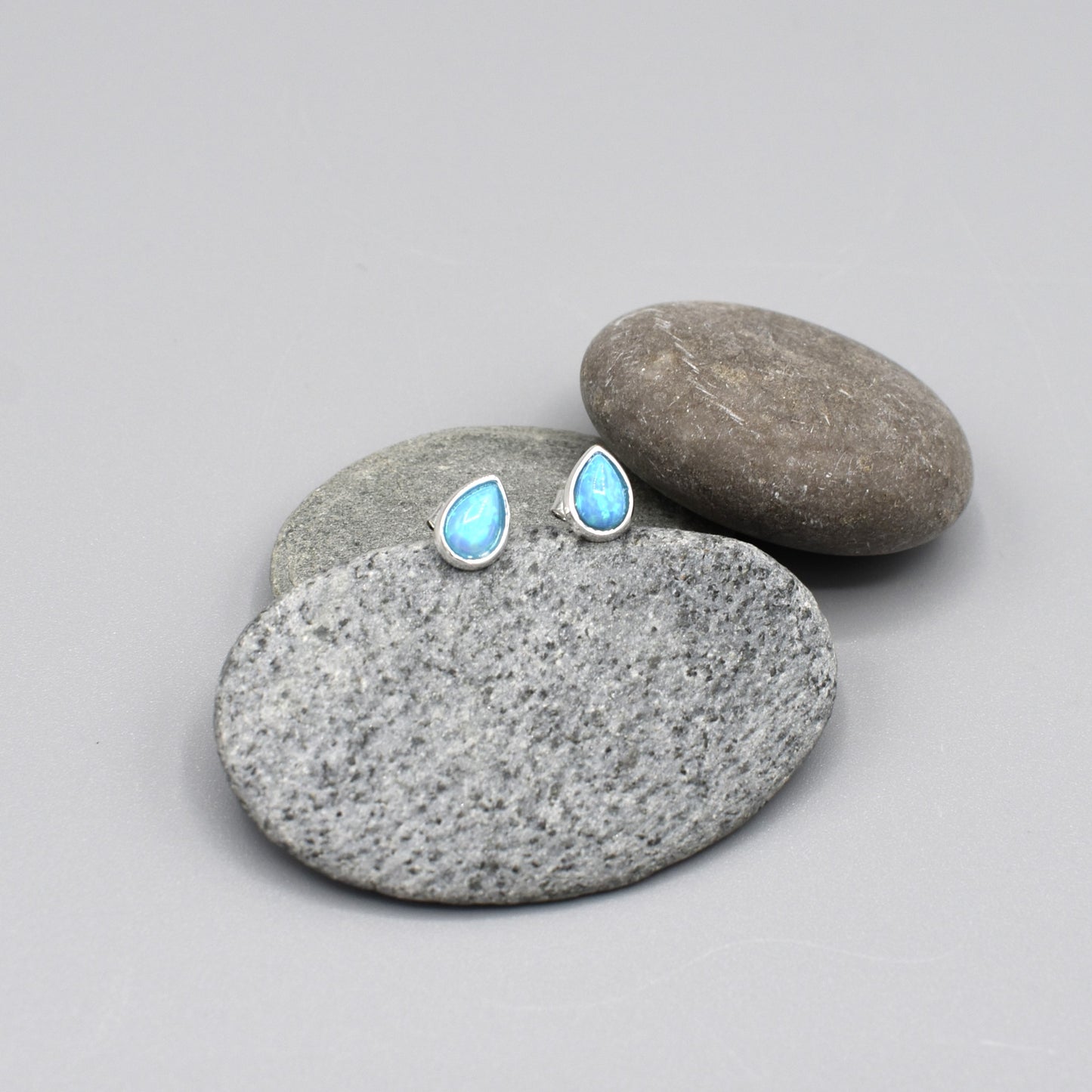 Teardrop Blue Opal STD