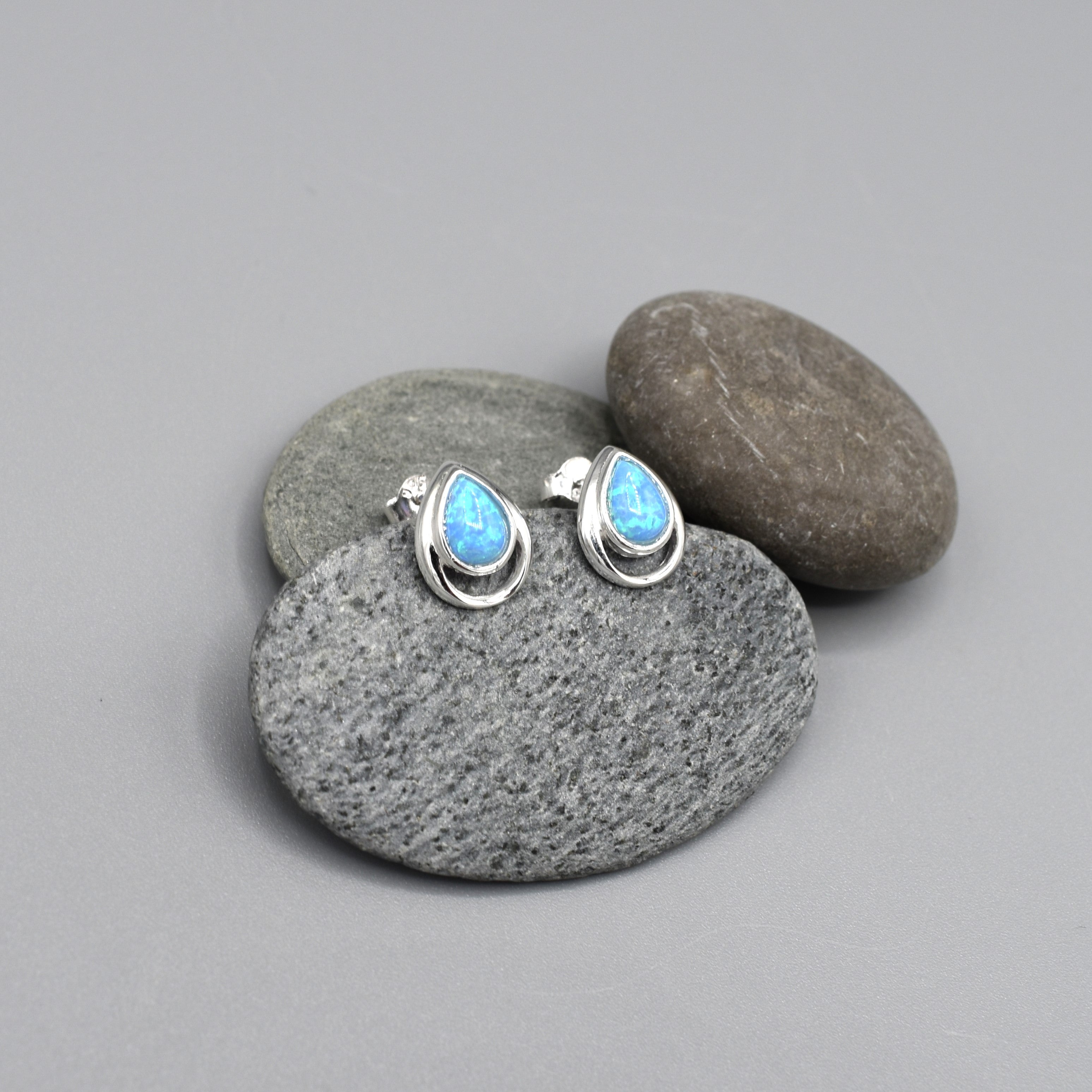 Double Teardrop Blue Opal STD