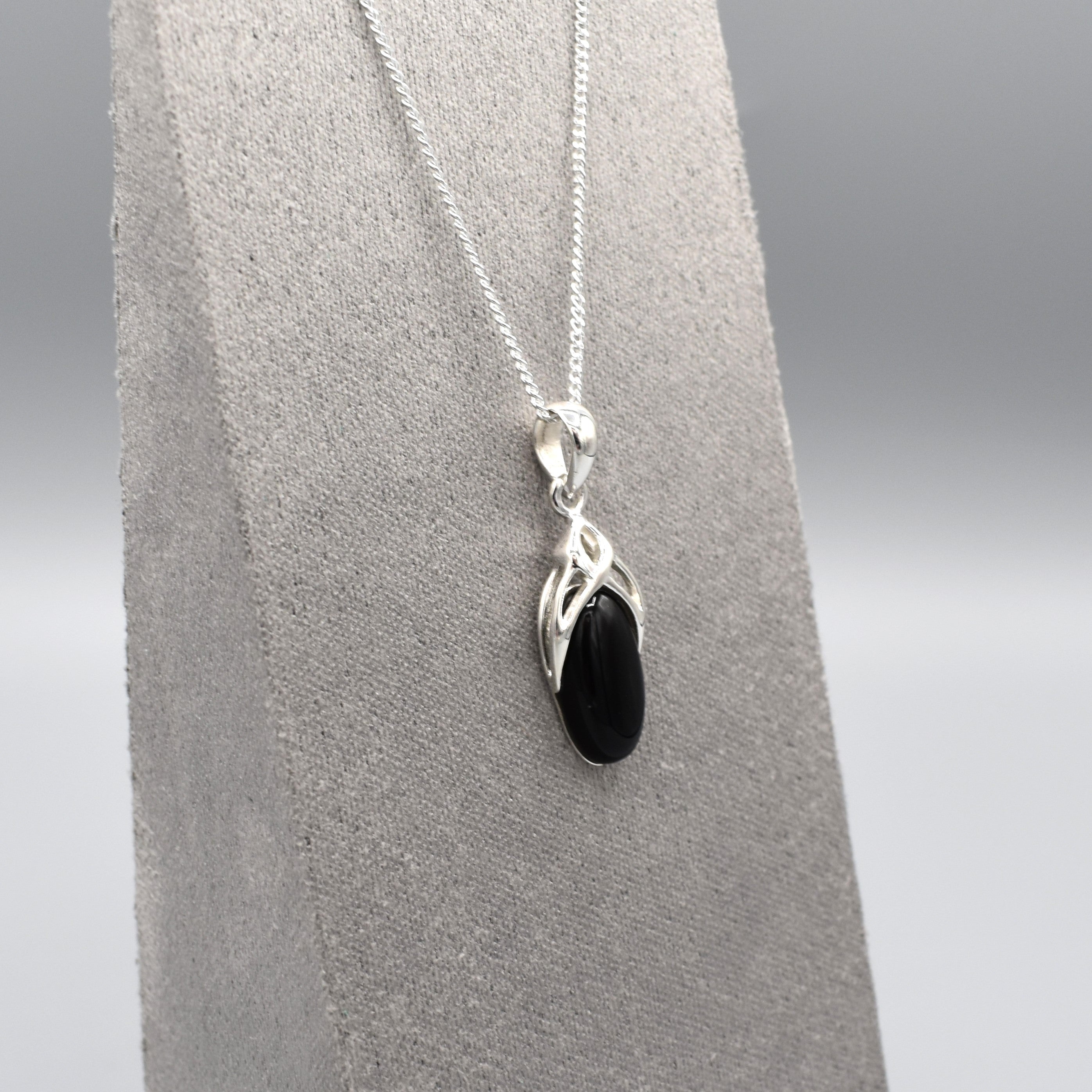 Celtic Black Onyx PEND