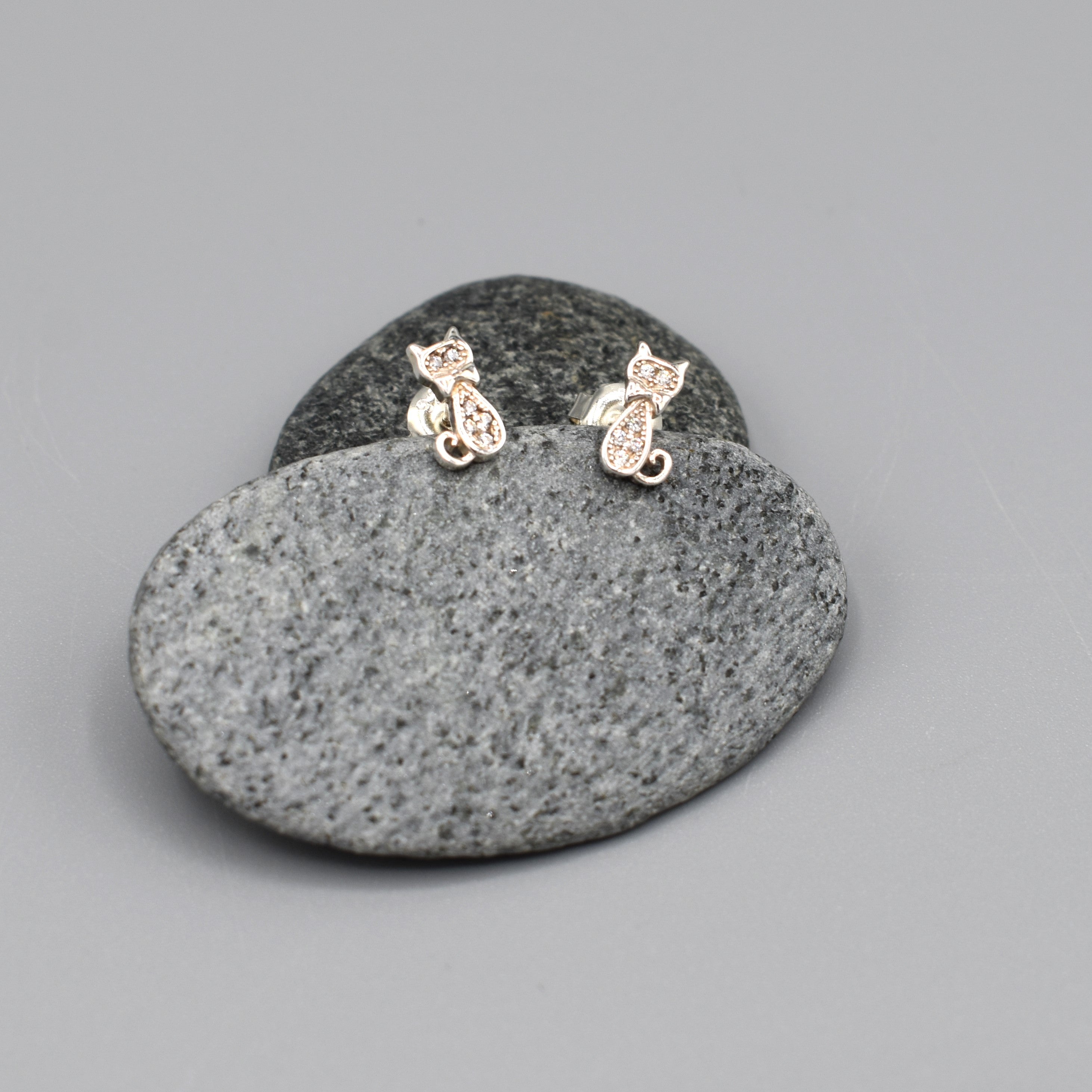 Sitting CZ Cats Stud Earrings