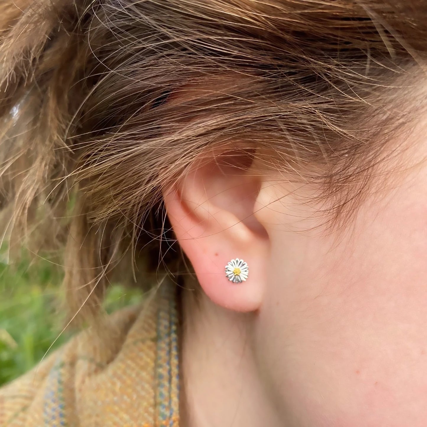 Daisy | Studs