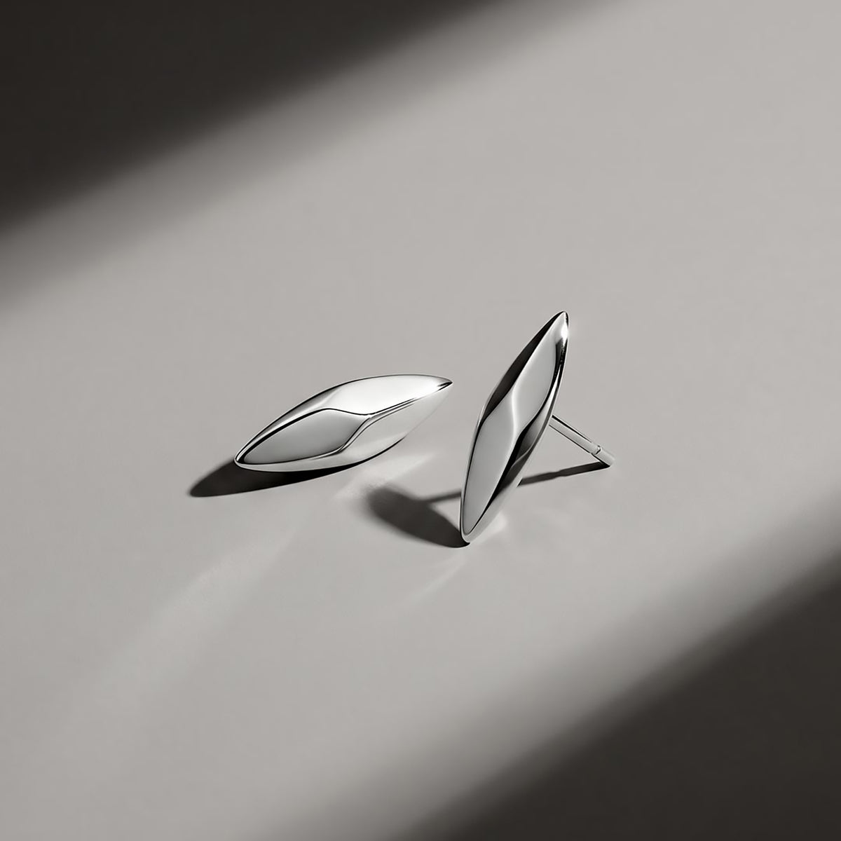 Glint | Studs