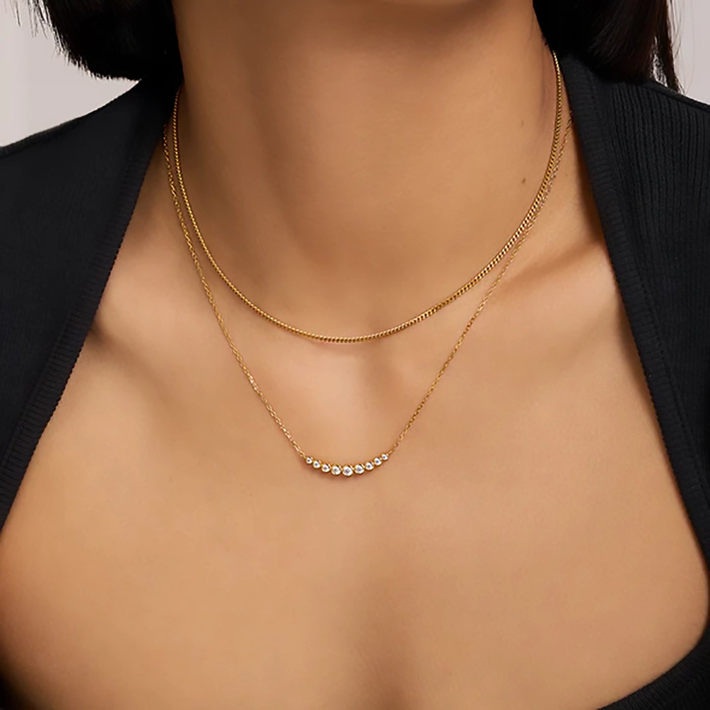 Graduated Bezel-Set Gold | Necklace