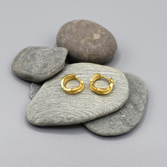 Gold Shiny & Matt Huggie Hoop Earrings