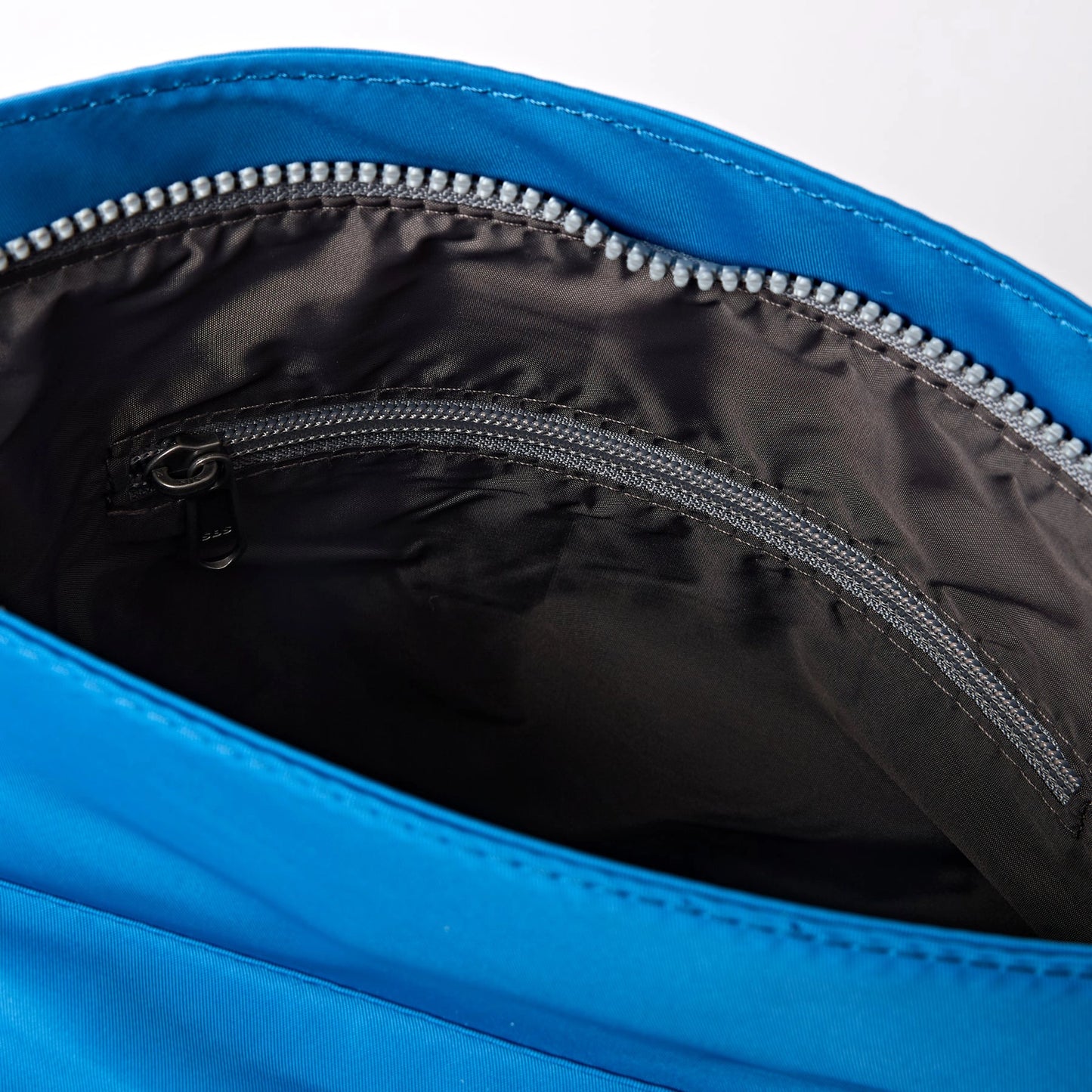 Kennington Crossbody Bag in Malibu Blue | Medium