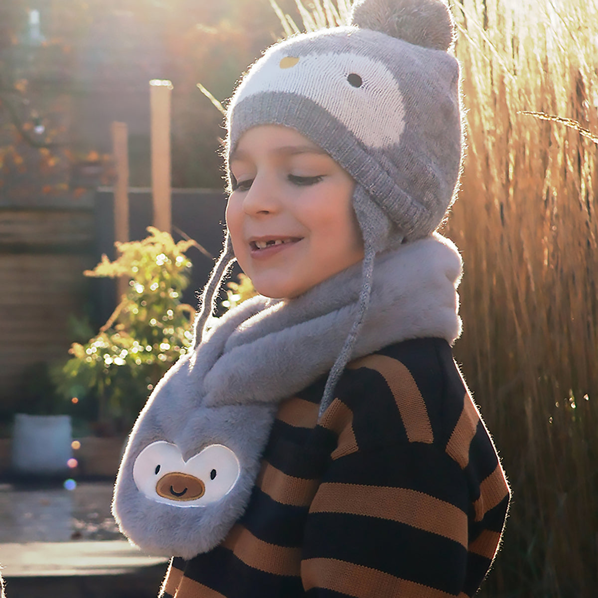 Kids Pull-Through Scarf | Poppy Penguin