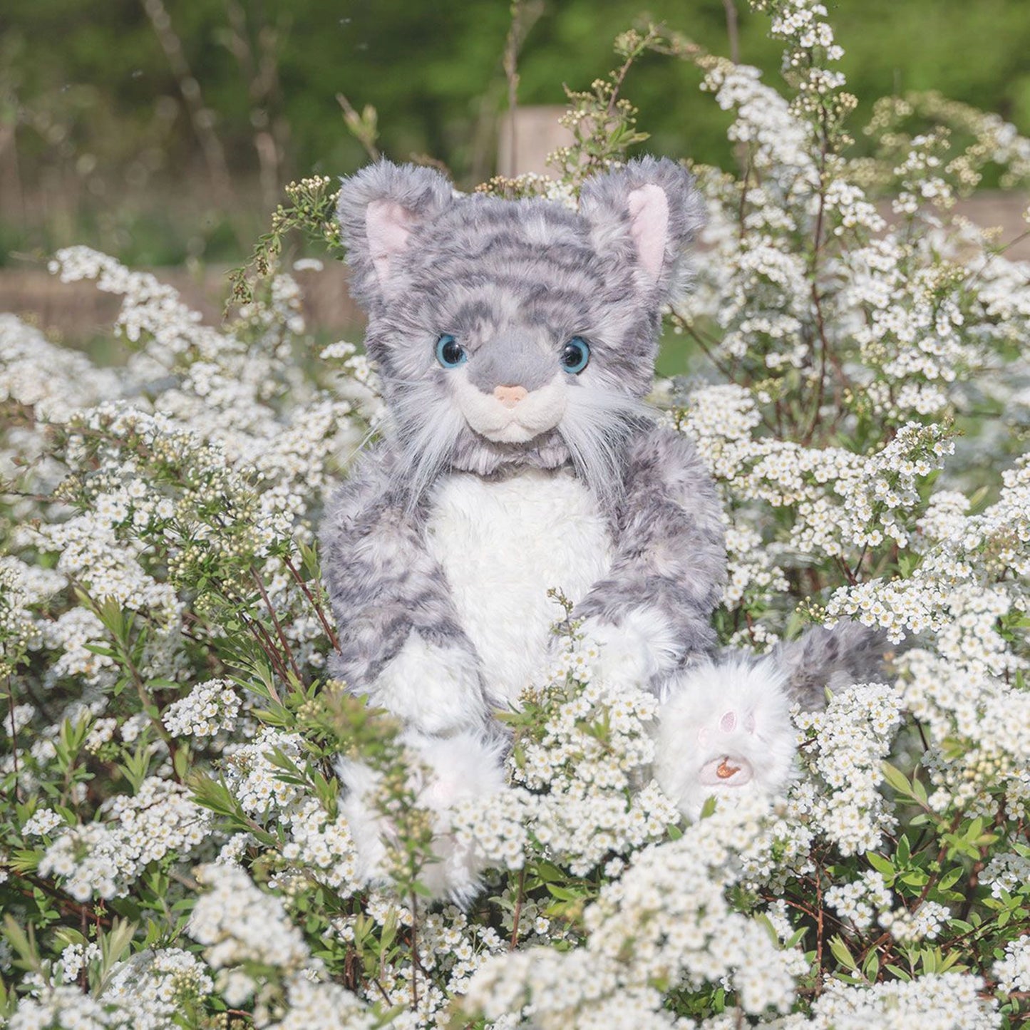 Stuffed cat plush toy with the Wrendale emblem embroidered on its foot lifestyle