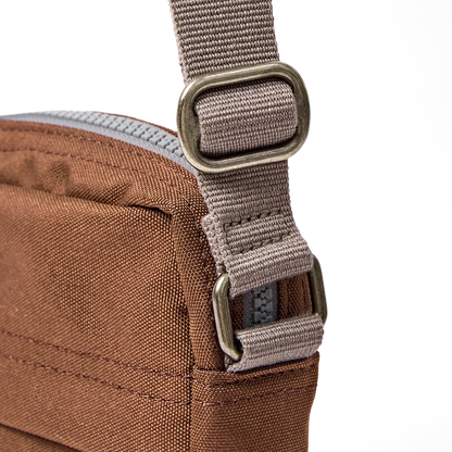 Bond Crossbody Bag in Cinnamon