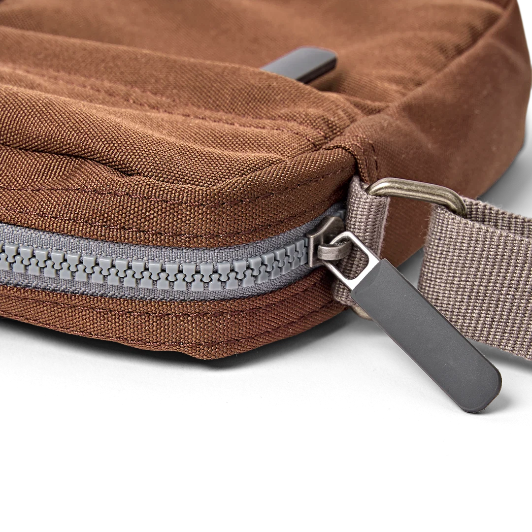 Bond Crossbody Bag in Cinnamon