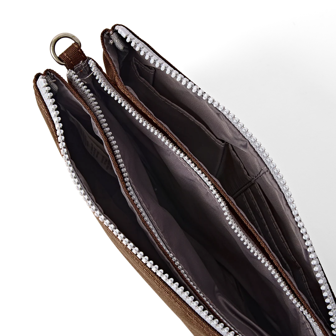 Carnaby Crossbody Bag in Chocolate | X-Large