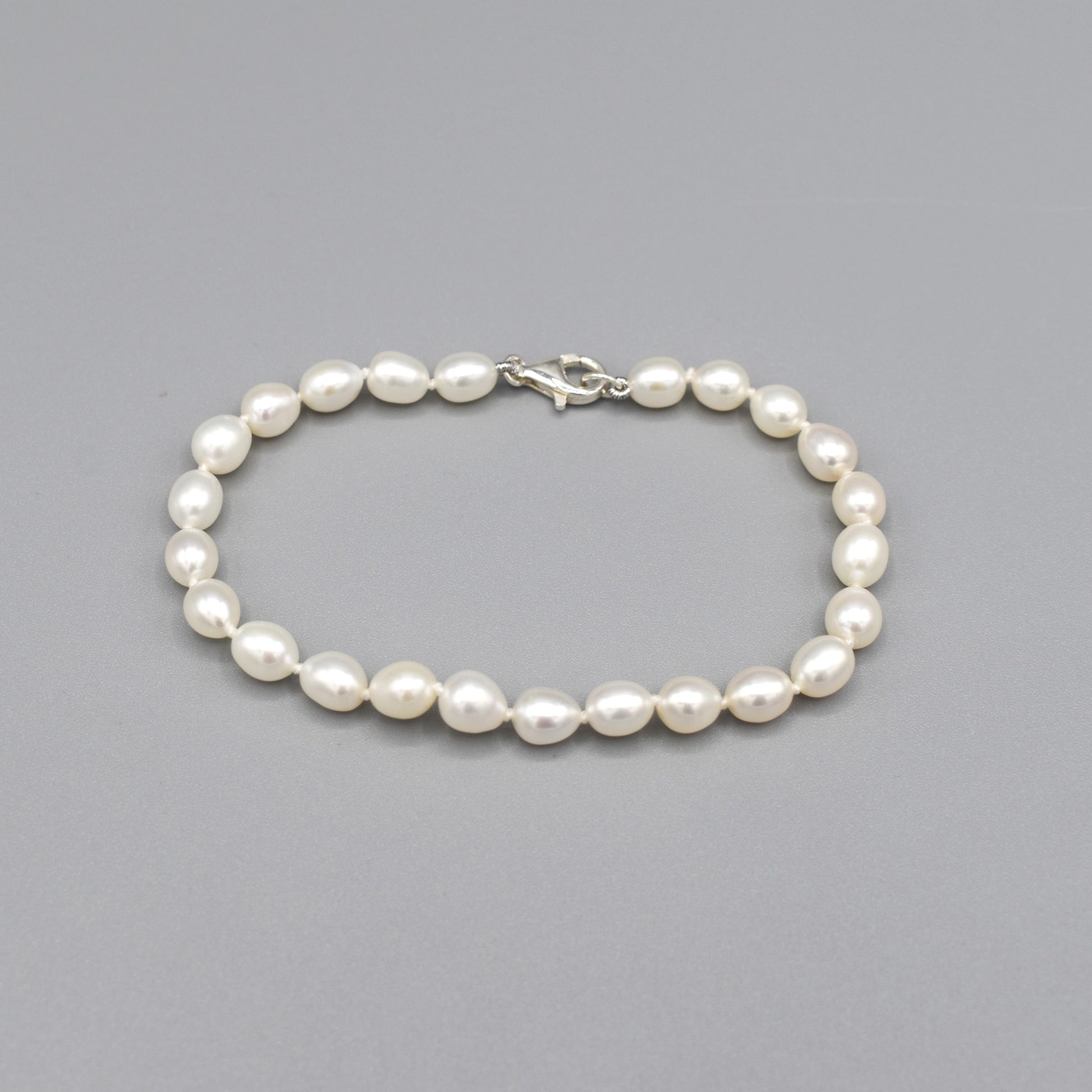 AeraVida Dragonfly Cuff Bracelet - Handmade With Mother Of Pearl & Freshwater Pearls (Adjustable)