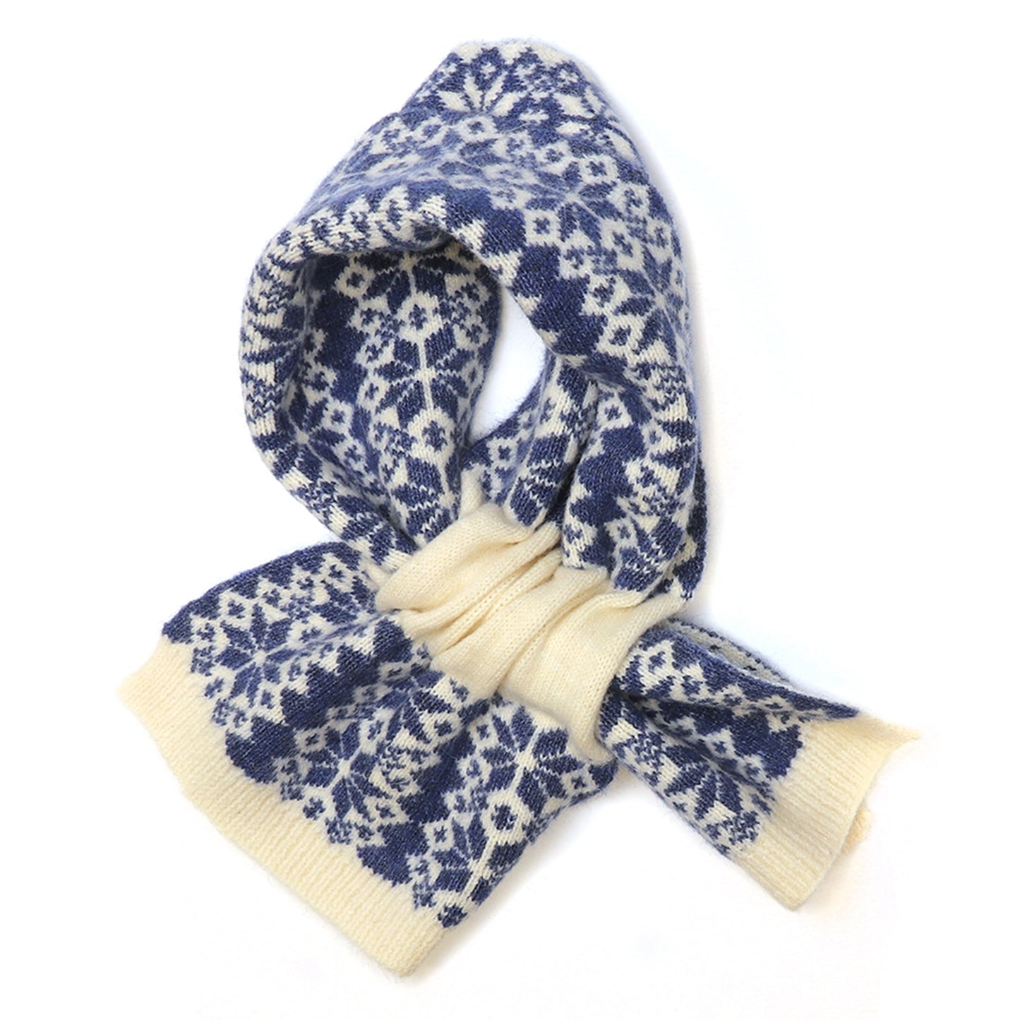 Scandi star patterned knitted pull-through scarf in blue and cream