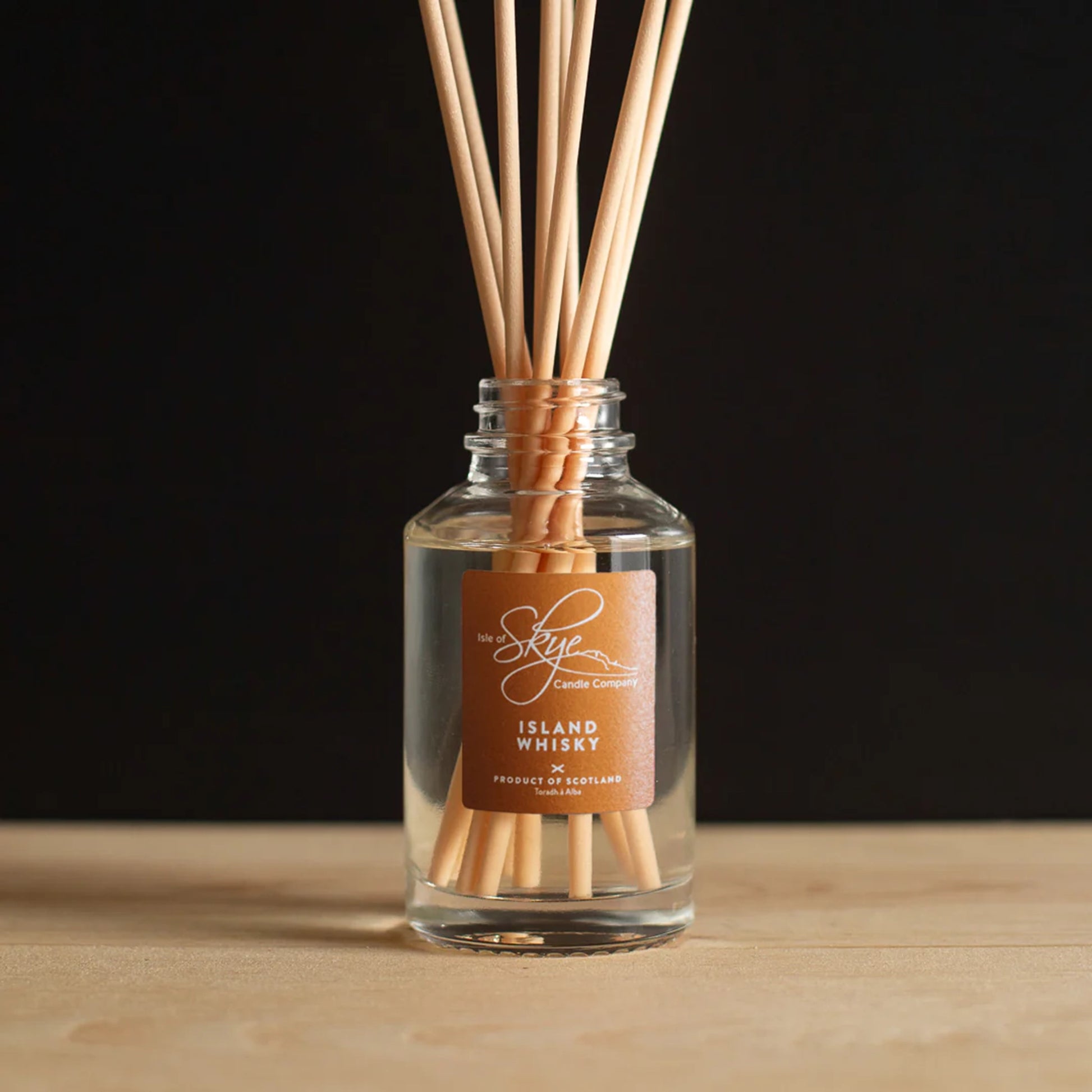 Island whisky scented glass reed diffuser 
