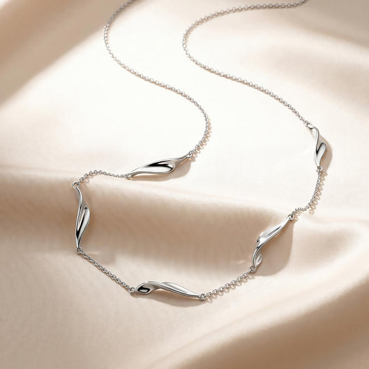 Serenity Curve | Necklace