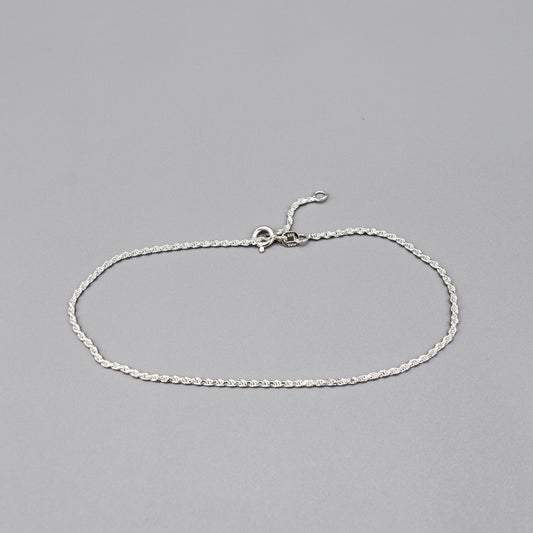 A simple chain anklet in sterling silver