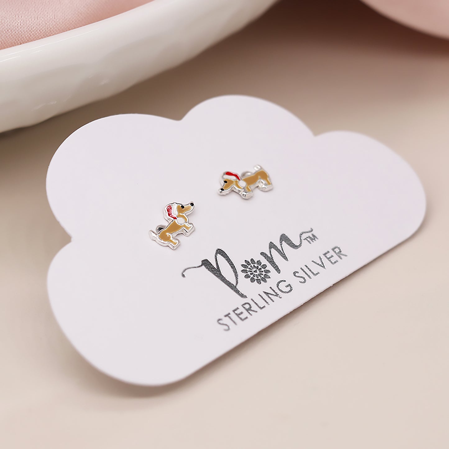 Xmas Dachshund Dog Enamel | Studs